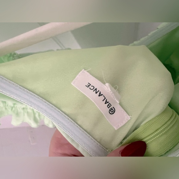 Beginning Boutique Green Mini dress (Built in shorts) - Picture 4 of 4